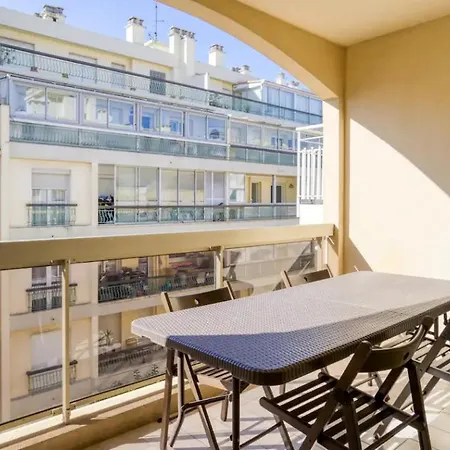 Spacieux 3 Pieces A 200m Des Plages