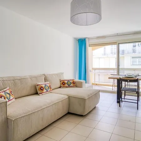 Spacieux 3 Pieces A 200m Des Plages Апартаменты Антиб