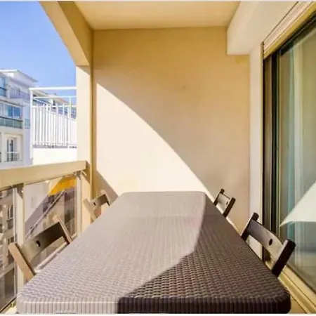 Spacieux 3 Pièces à 200m Des Plages *