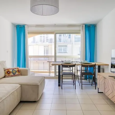 Appartement Spacieux 3 Pieces A 200m Des Plages